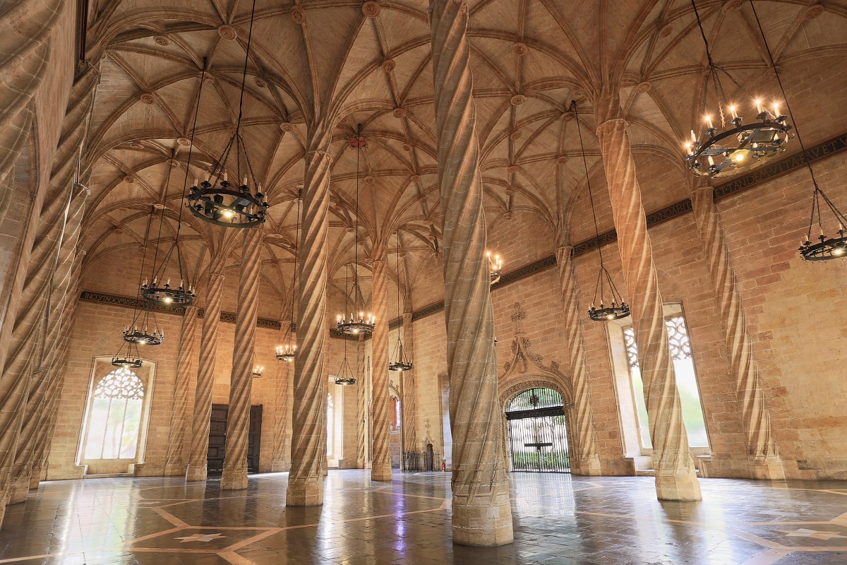 valence loge de la soie Sala de las Columnas