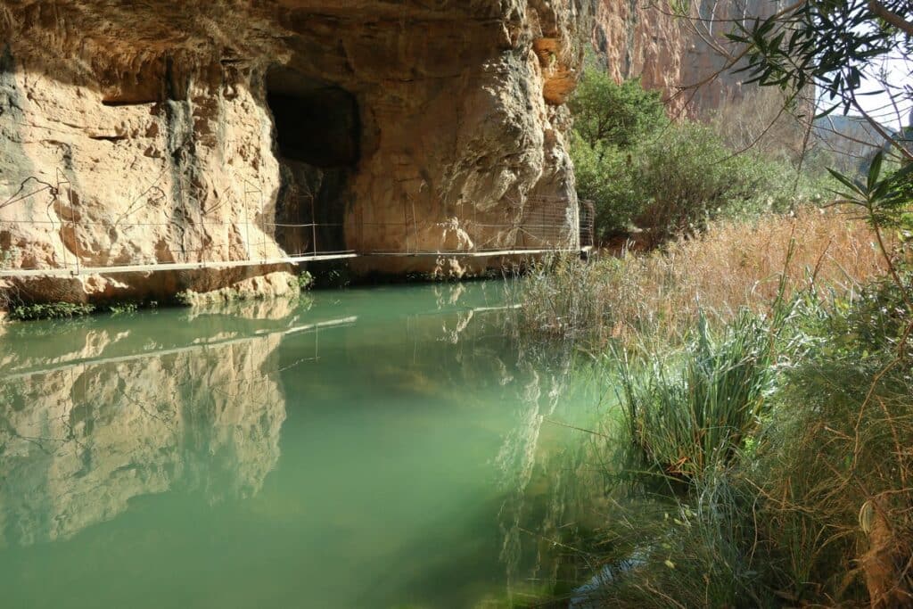 chulilla charco azul