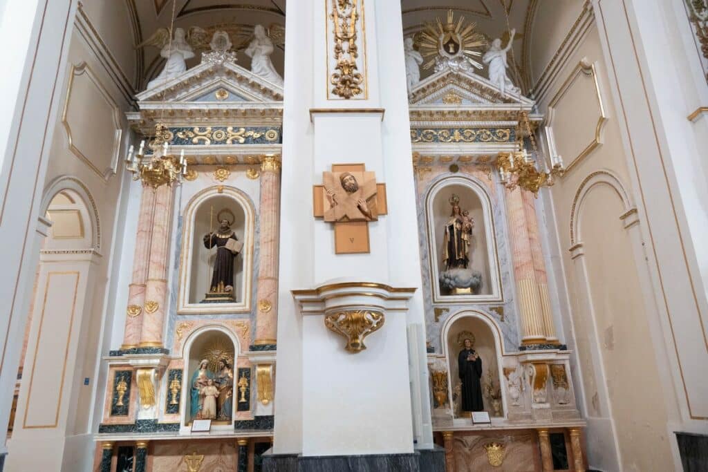 eglise altea interieur