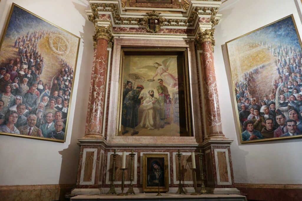 interieur cathedrale valence