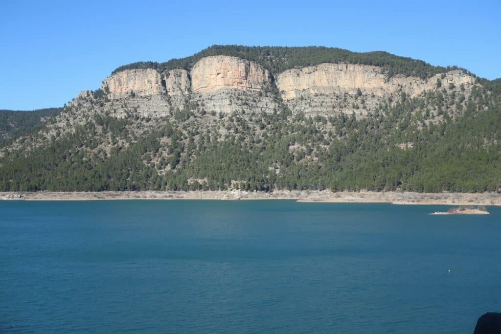 embalse de arenoso