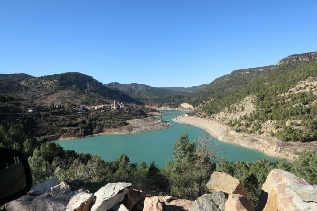 embalse de arenoso