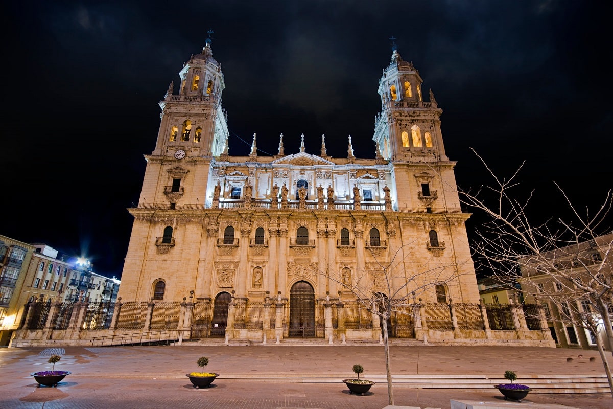 cathédrale de jaen nuit