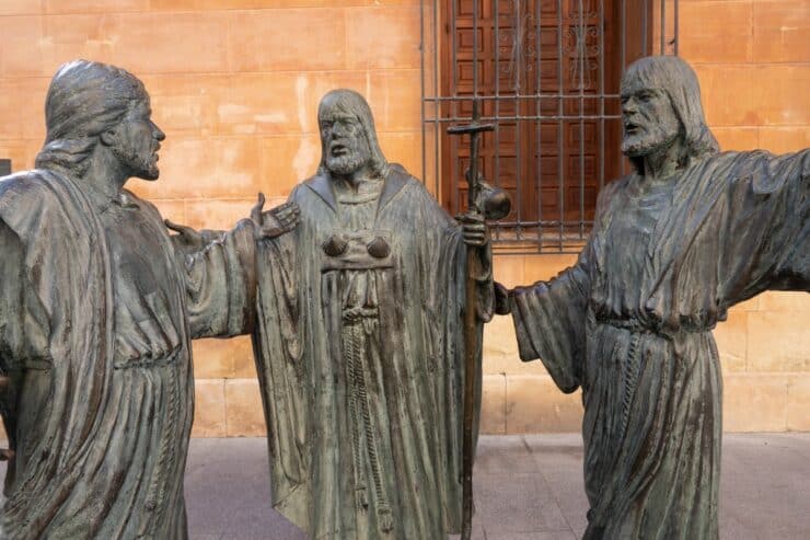 statues à elche