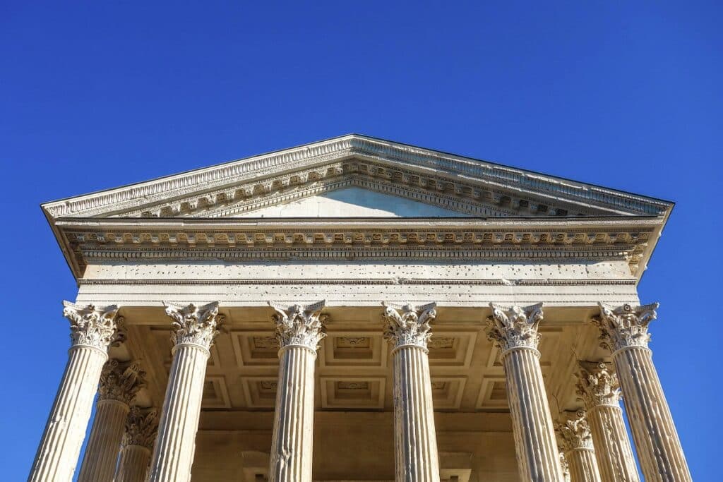 maison carrée