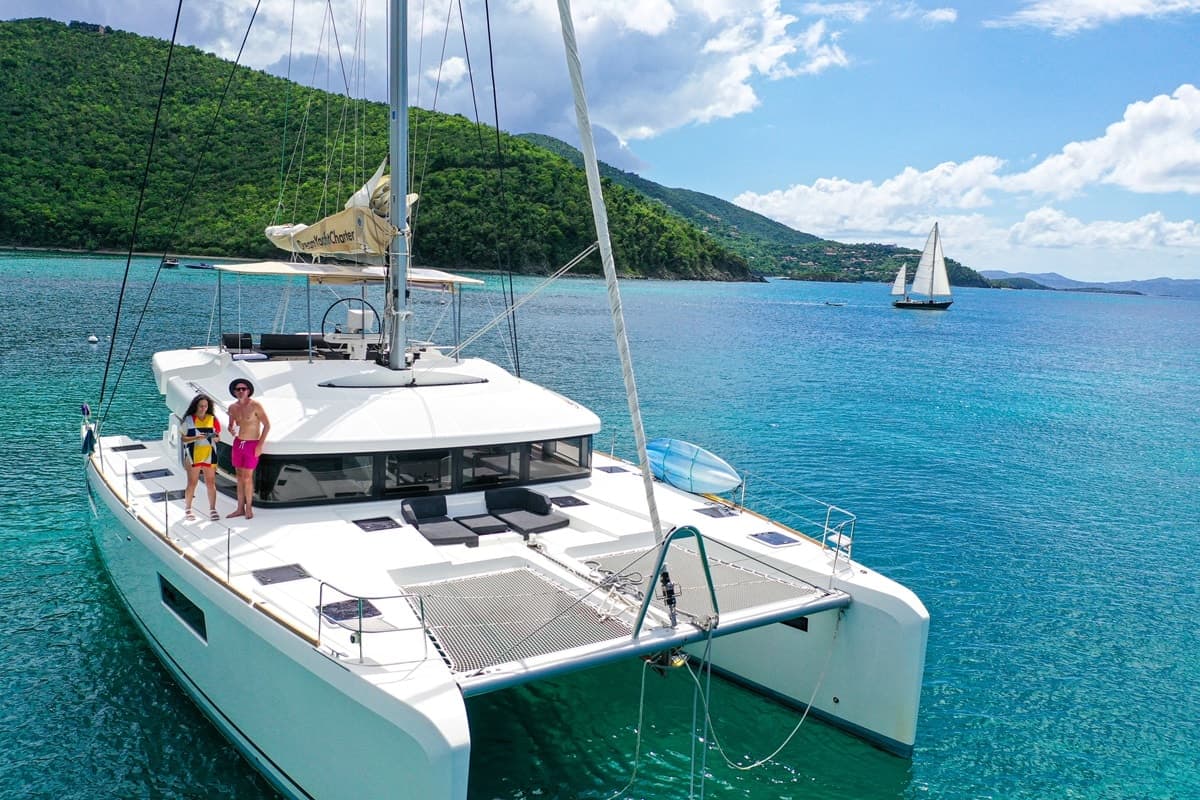 Quels sont les avantages de la location d’un catamaran ?