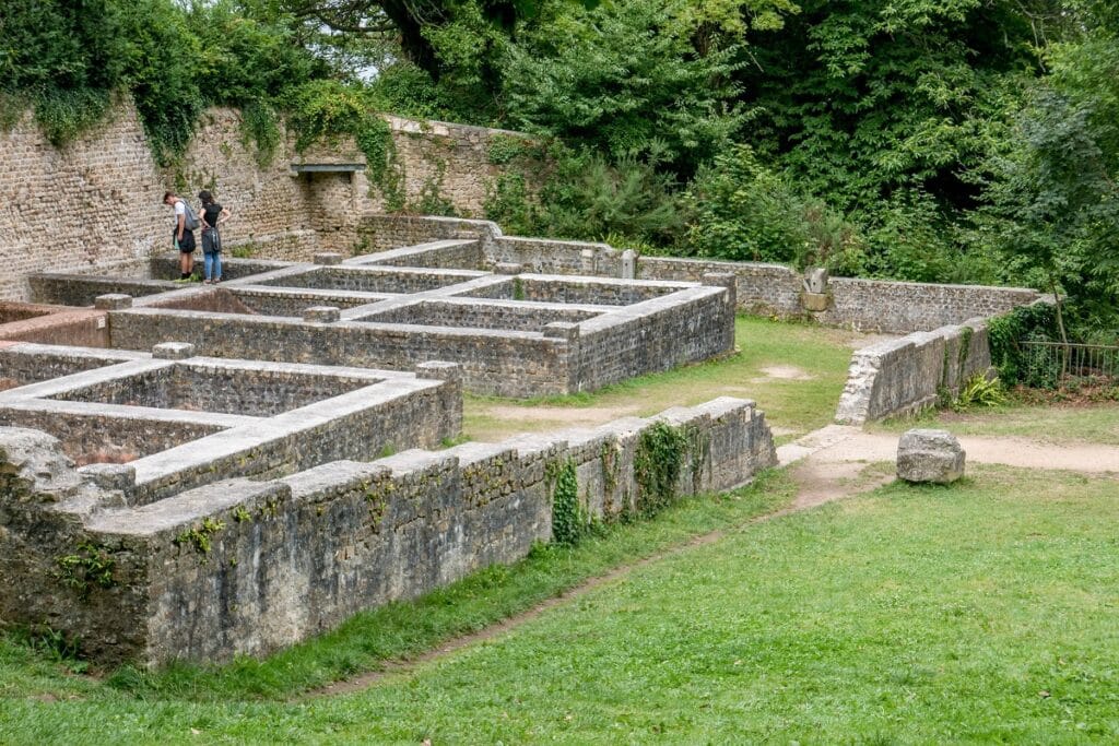 cuves à garum plomarch