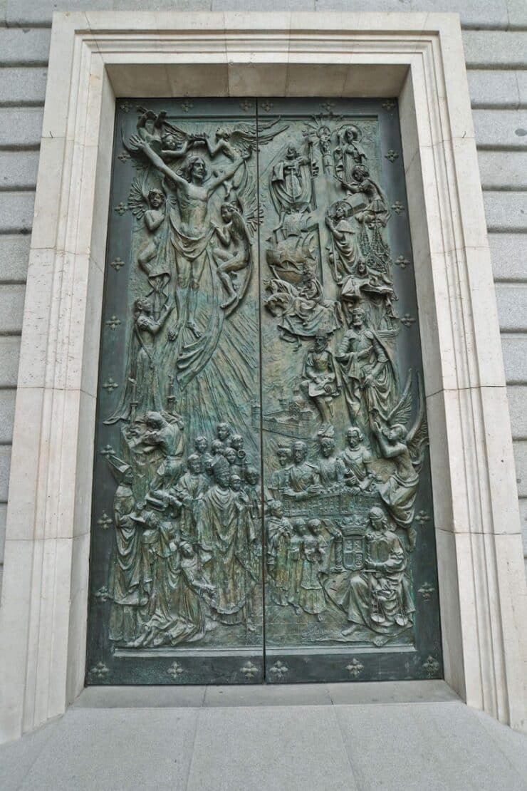 porte cathedrale almudena