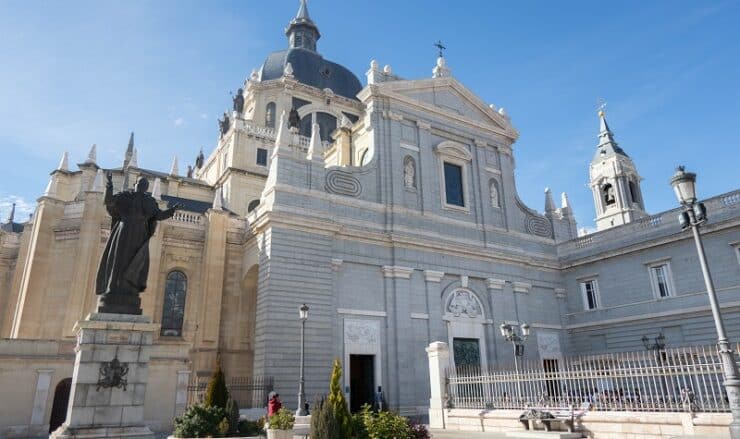 cathédrale de madrid visite