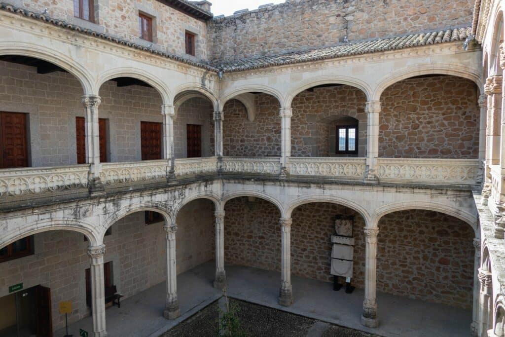 arcades interieur chateau