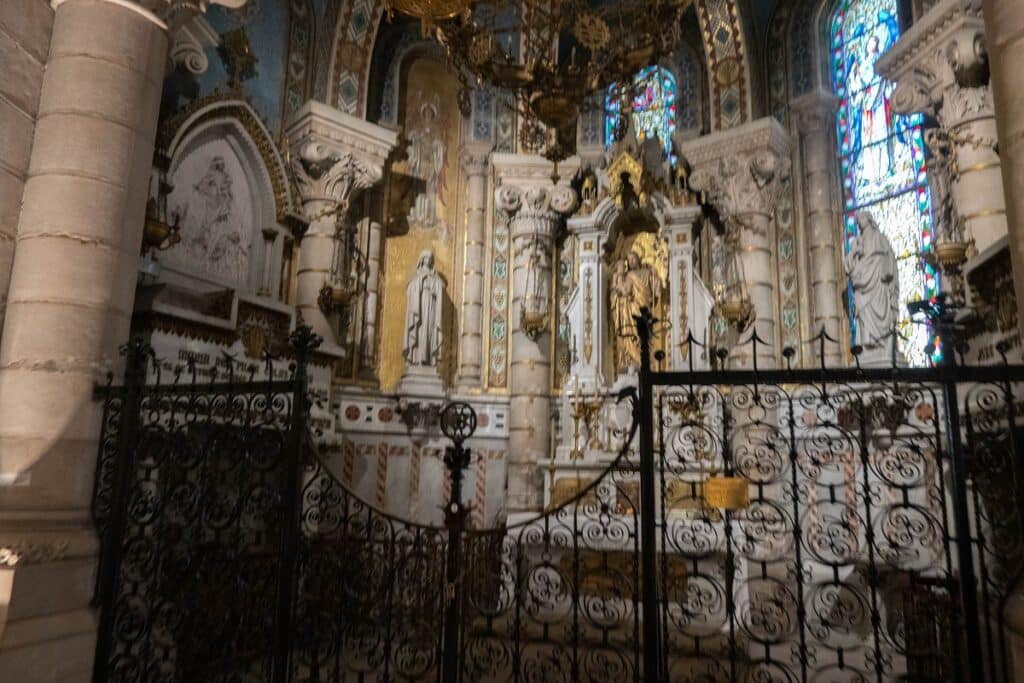 chapelle crypte cathedrale almudena