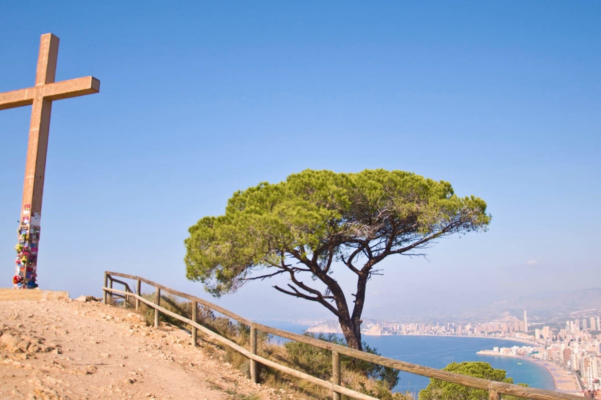 la cruz de benidorm