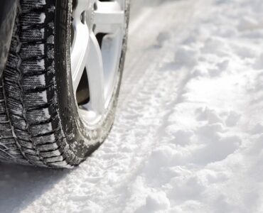Avant de prendre la route, choisissez les bons pneus !
