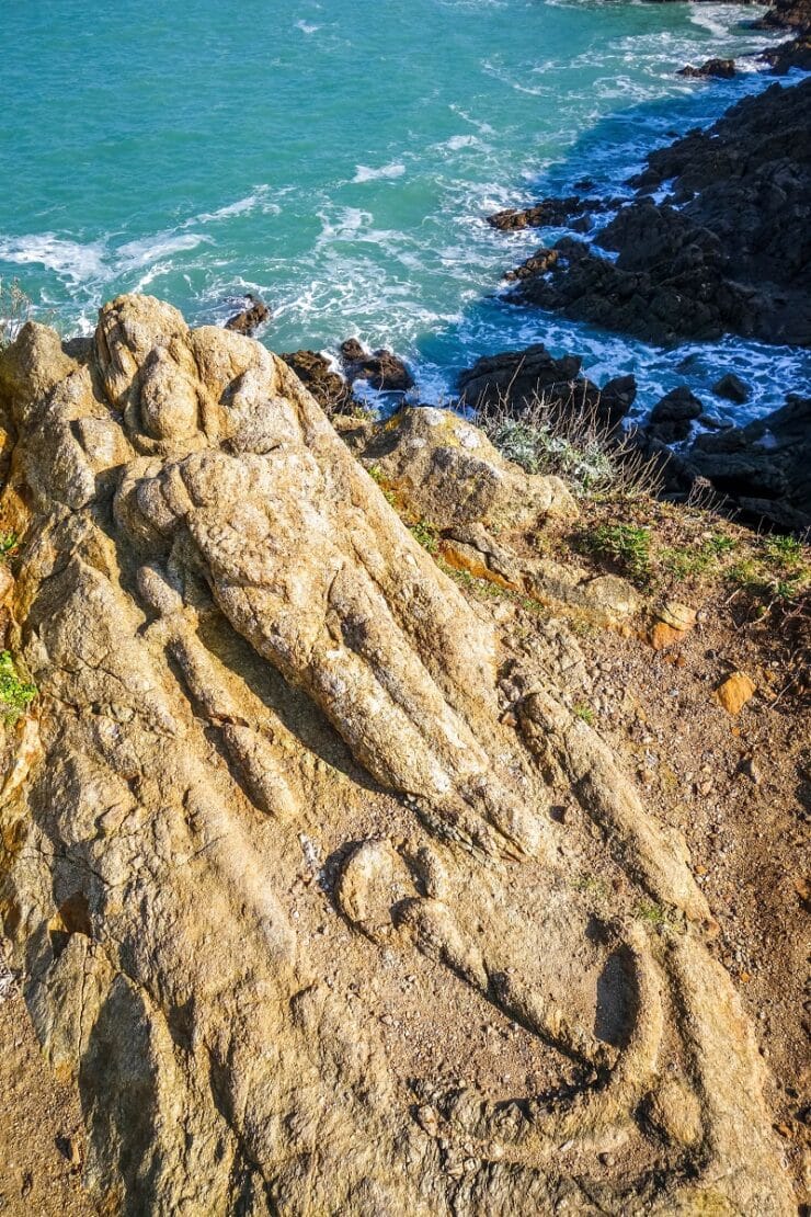 les rochers sculptés de rothéneuf