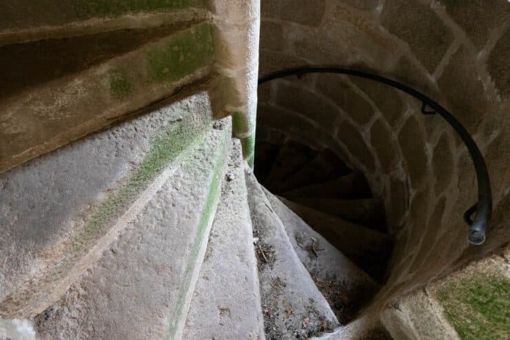 escalier en colimaçon en pierre