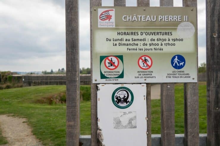 entrée chateau pierre II