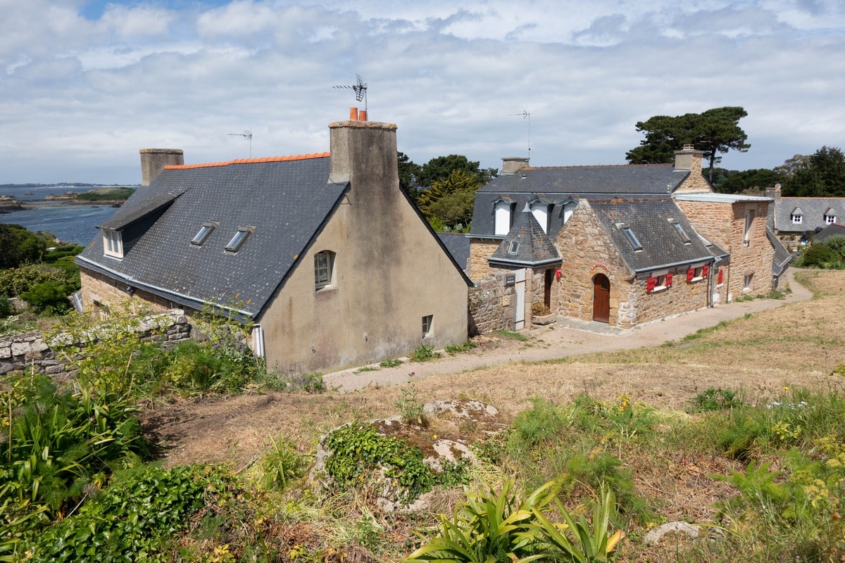 maisons en granit bretonnes