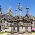 guimiliau enclos paroissial
