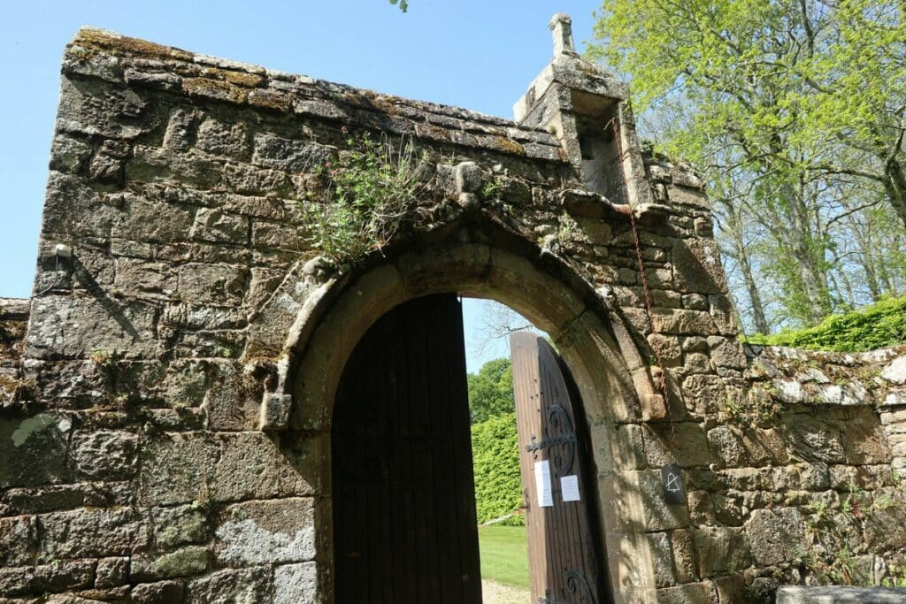 portail entrée en pierre