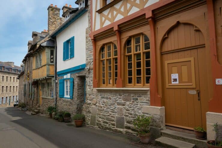 rue ernest renan