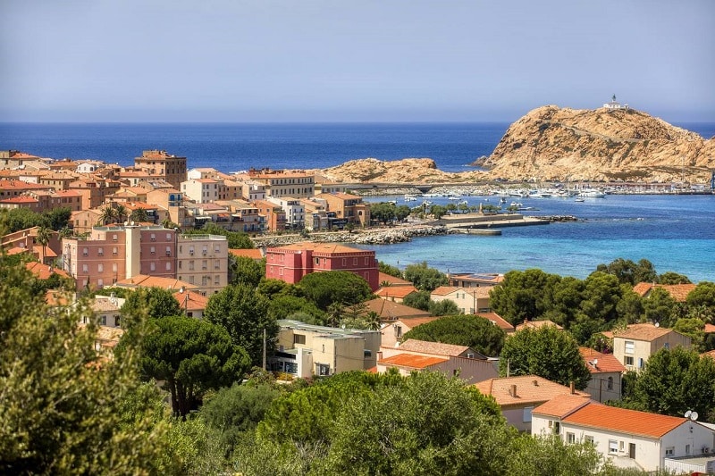 Plage en Corse, Ile-Rousse