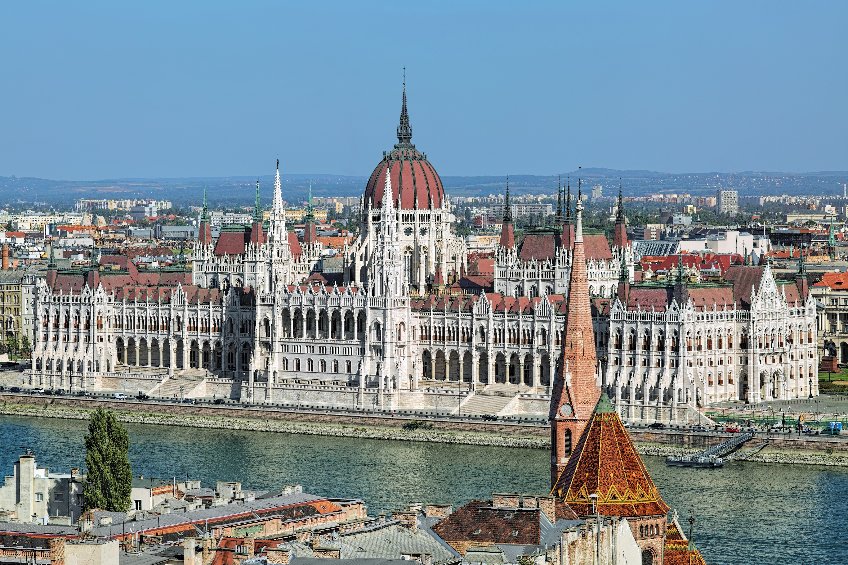 parlement de budapest vu depuis le bastion des pecheurs