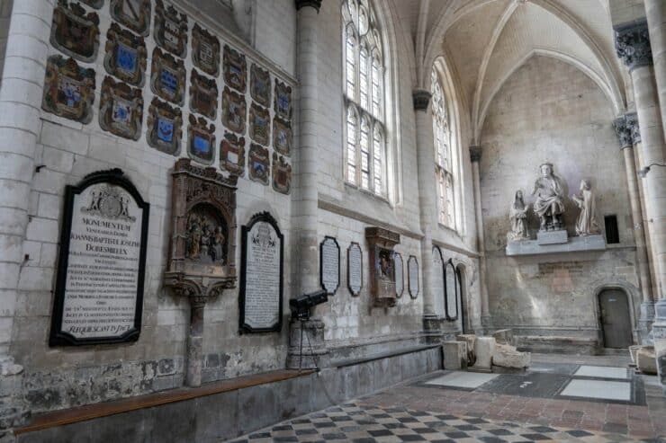 interieur eglise