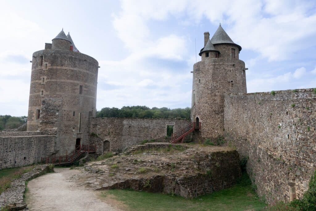 tours château de fougères