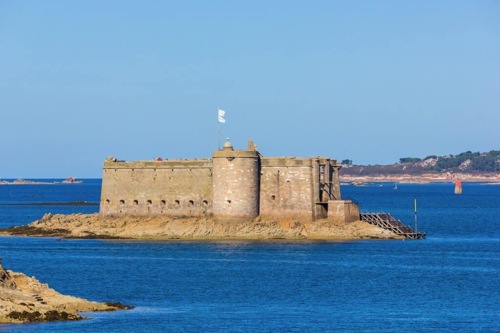 carantec chateau du taureau