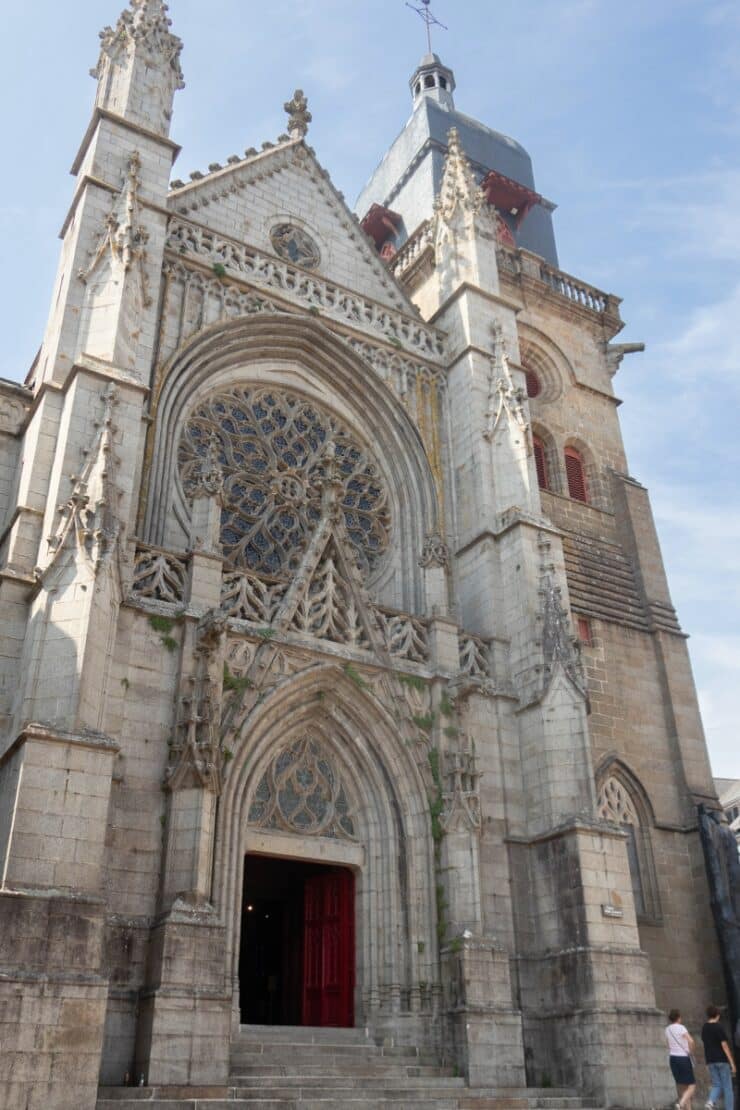église Saint Léonard