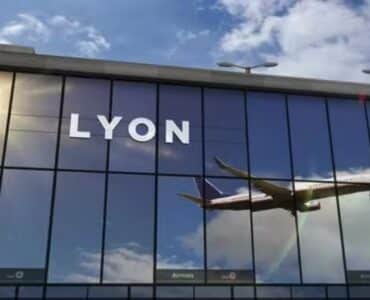 prendre l'avion à Lyon