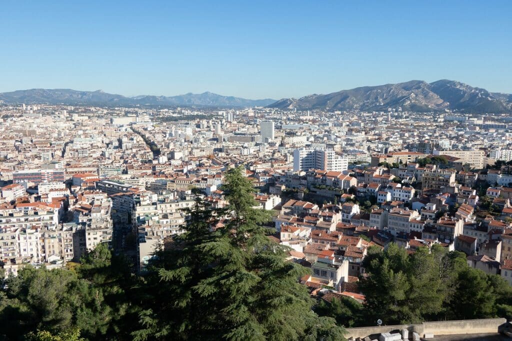 marseille vue depuis notre dame de la garde