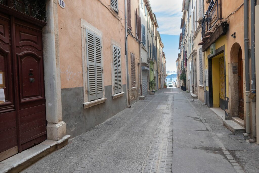 rue commerçante la ciotat