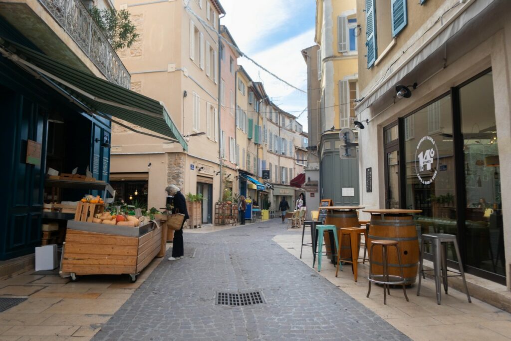 rue commerçante la ciotat