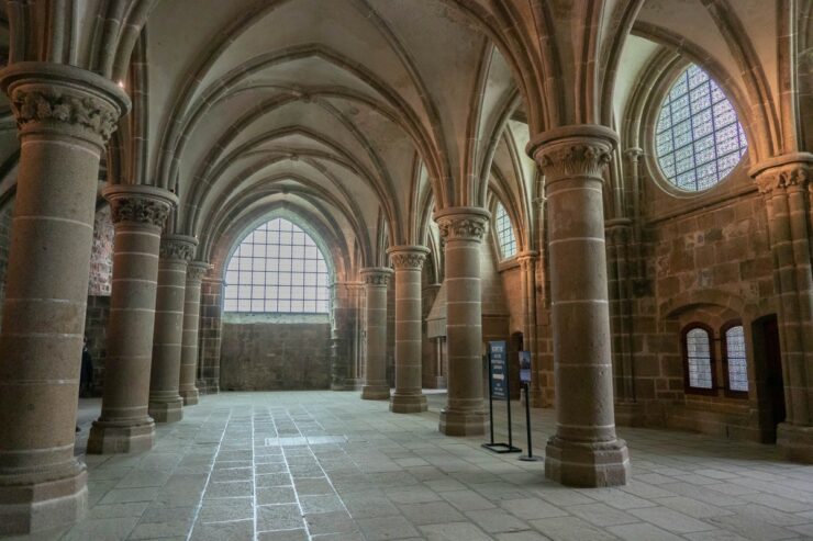 abbaye du mont saint michel salle des chevaliers