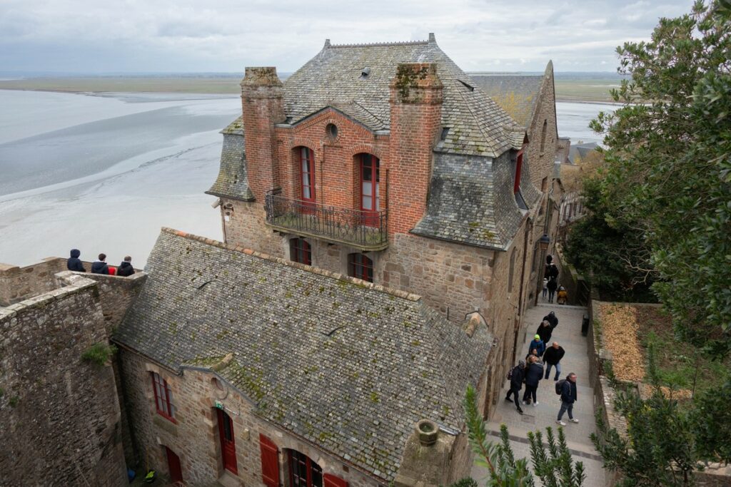 bâtiments au mont saint michel