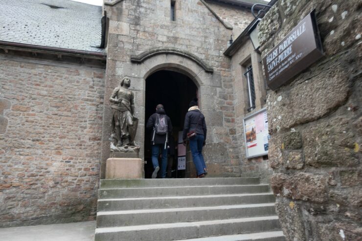 entrée église saint pierre