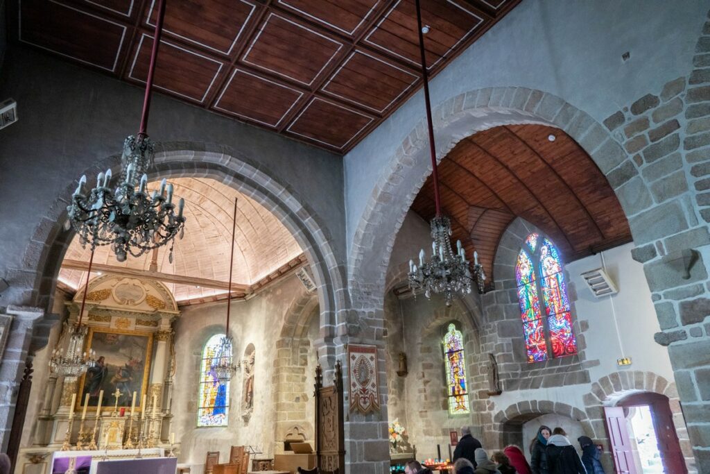 intérieur église saint pierre