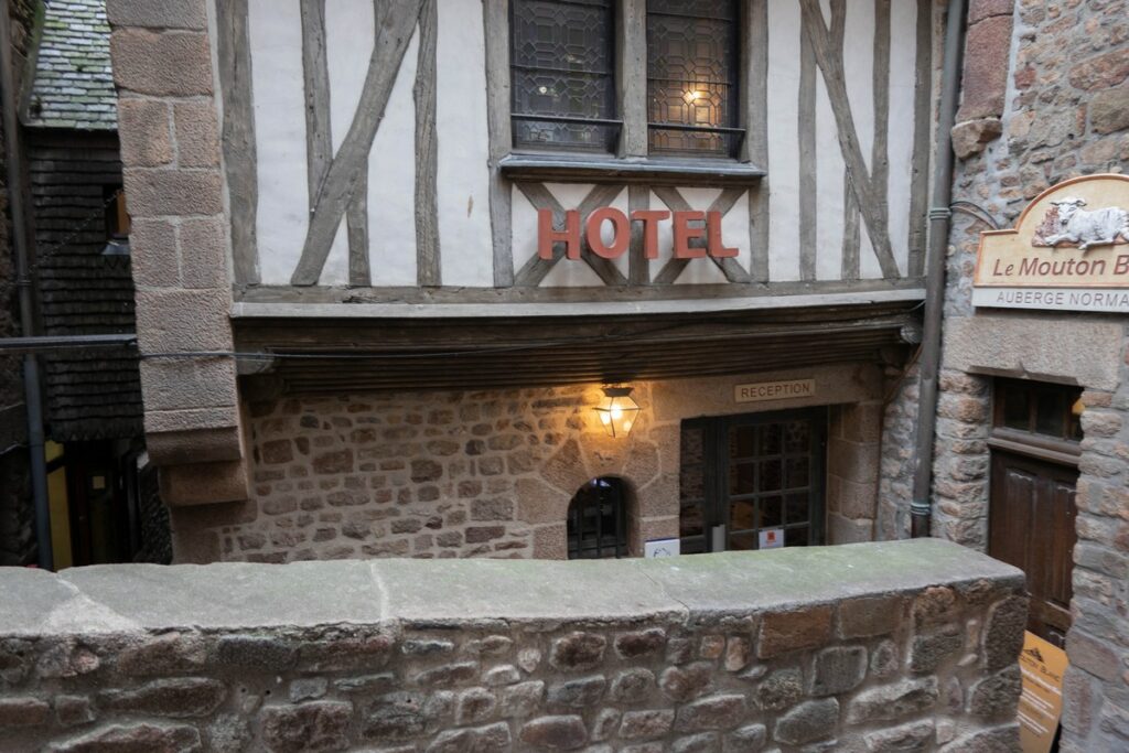 hotel au mont saint michel