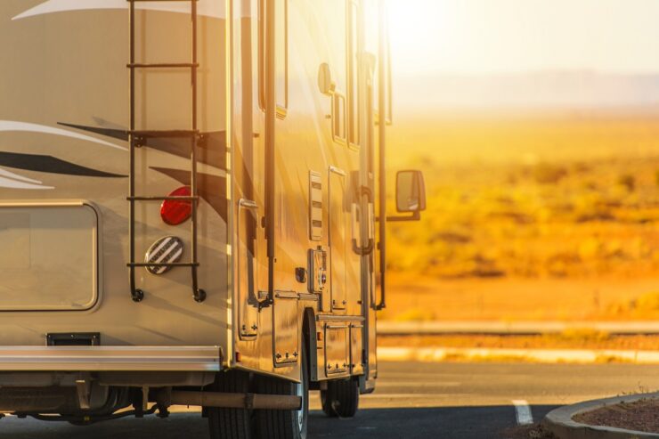 camping car sur la route