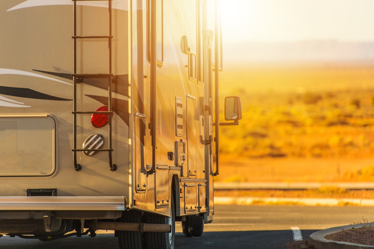camping car sur la route