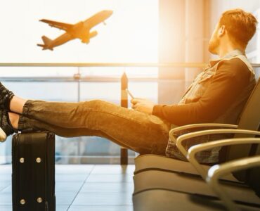 homme aéroport voyage avion