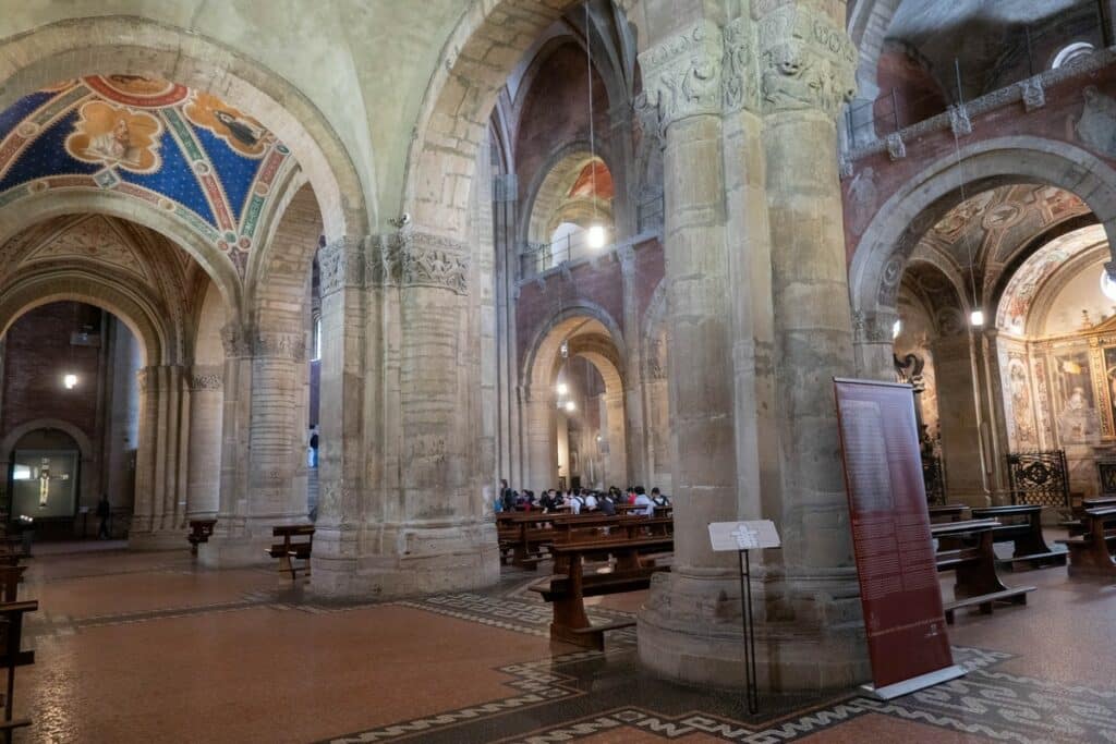 intérieur Basilica di San Michele Maggiore