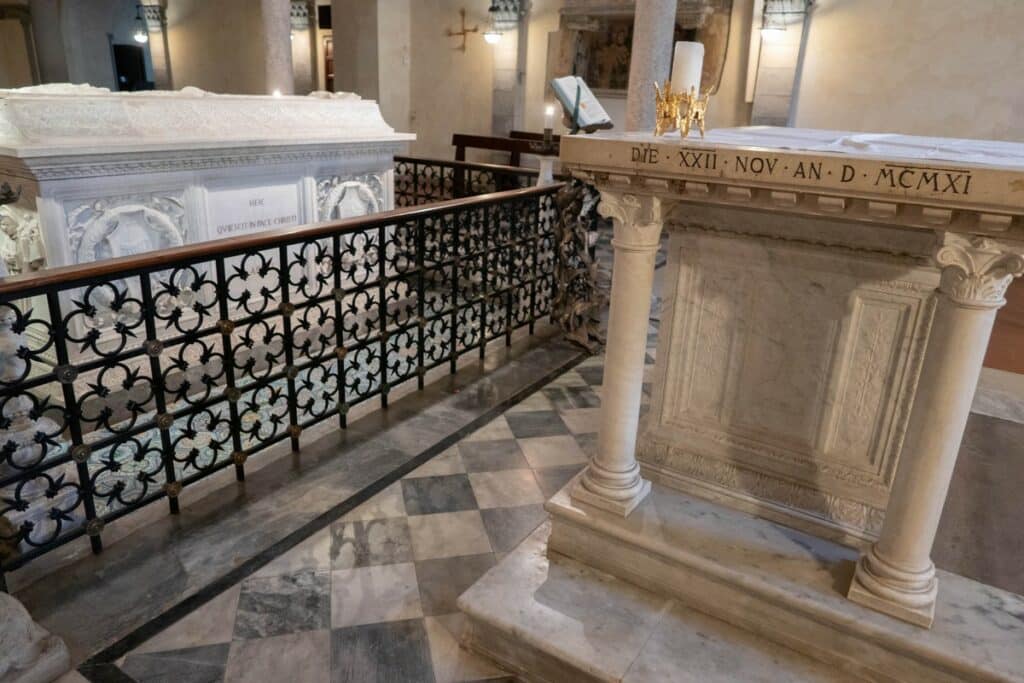 abbaye de San Colombano intérieur