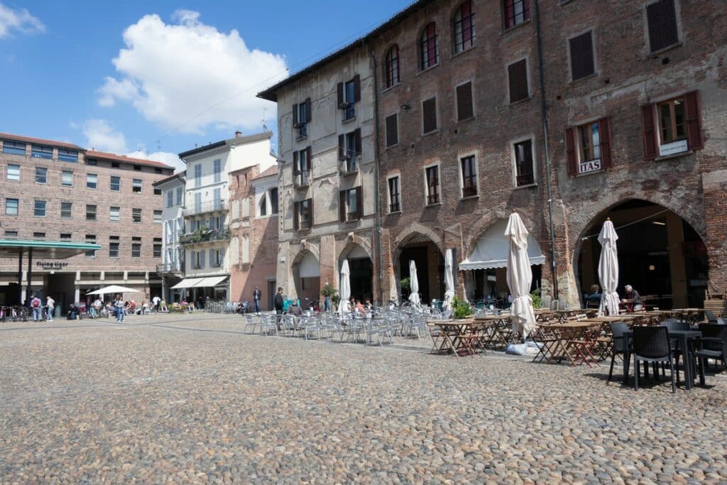 place de la victoire à pavie