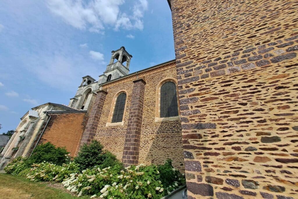 église de monfort sur meu