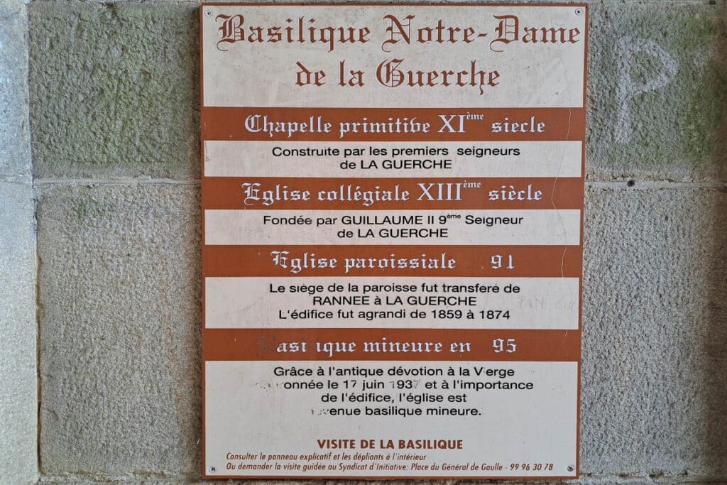 panneau de la basilique Notre-Dame-de-la-Guerche