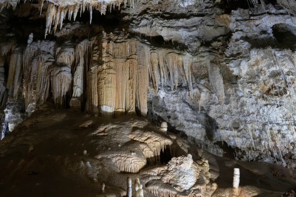 grotte de clamousse