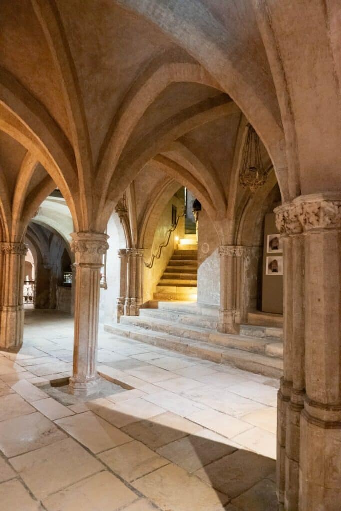 crypte basilique saint sernin