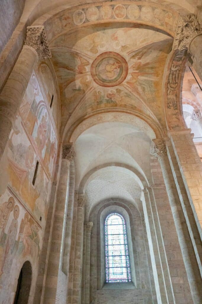 intérieur basilique saint sernin